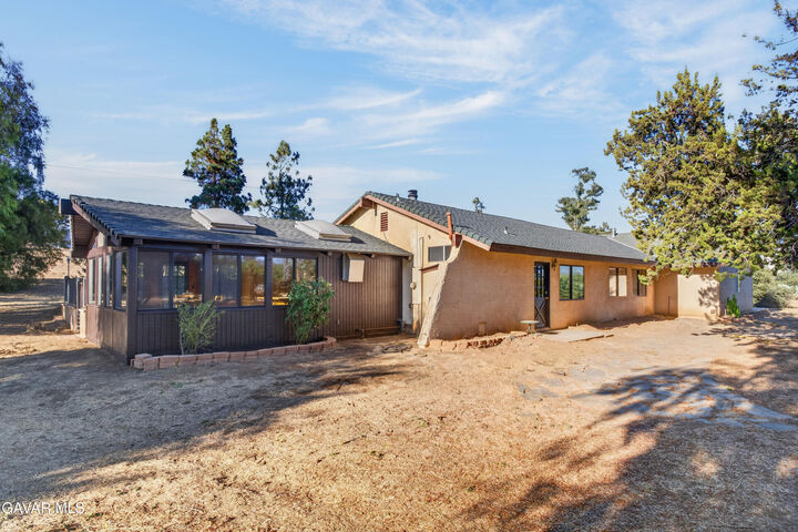 Property Photo:  33201 Barber Road  CA 91390 
