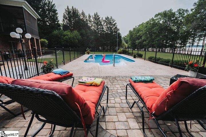 Property Photo:  6 Lanshore Court  SC 29687 