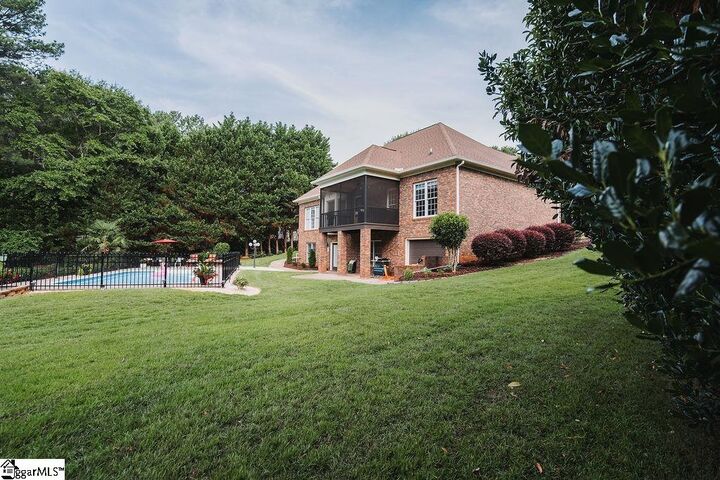 Property Photo: 6 Lanshore Court SC 29687