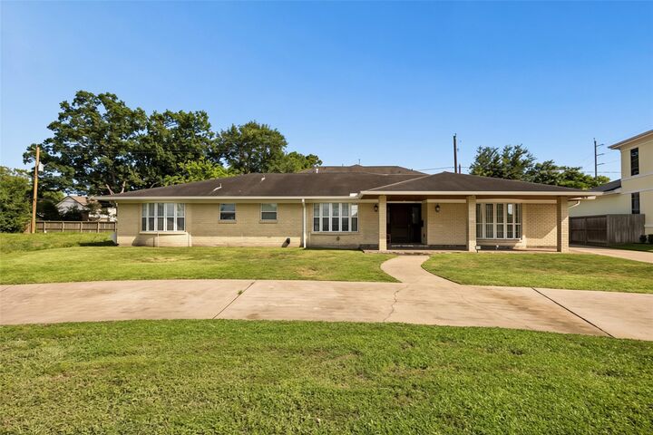 Property Photo:  5535 S Braeswood Boulevard  TX 77096 