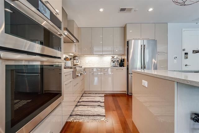 Property Photo:  100 Eton Row 204  NJ 07086 