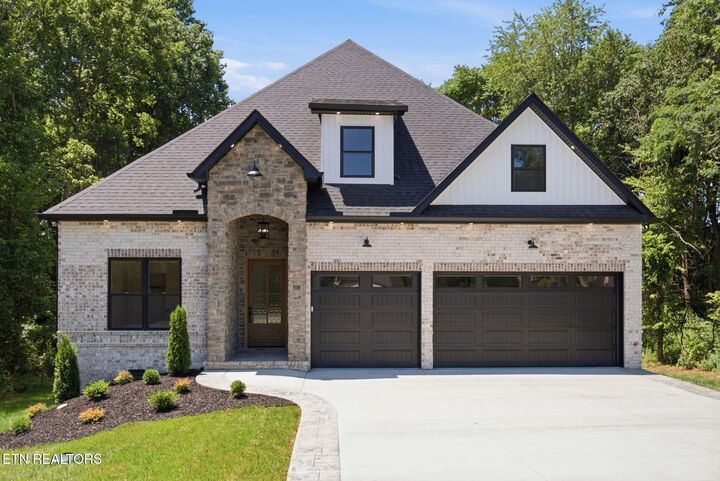 Property Photo: 159 Tsuhdatsi Way TN 37774
