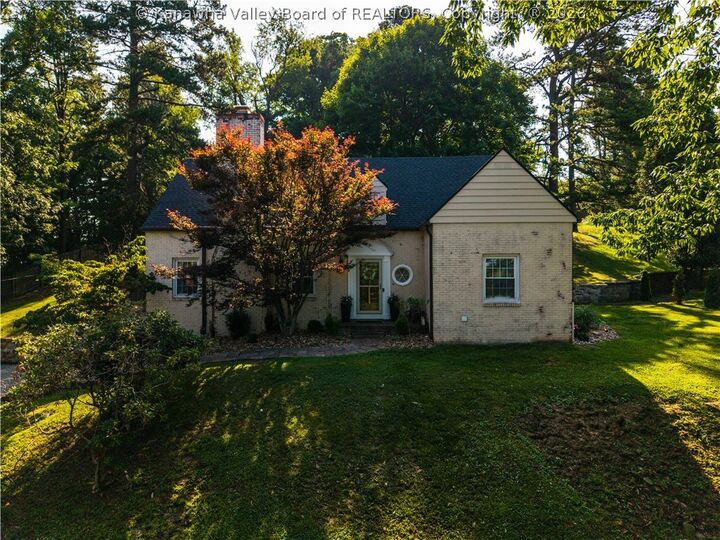 Property Photo:  1508 Thomas Circle  WV 25314 