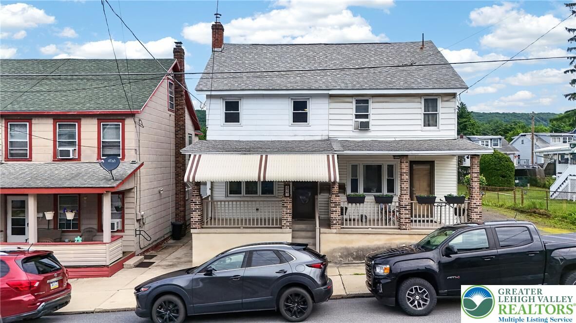 Property Photo: 427 E Patterson Street PA 18232