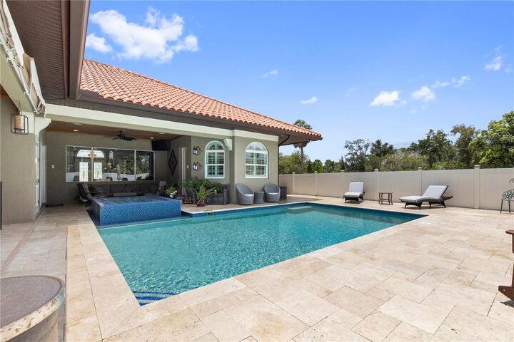 Property Photo:  2101 W Bearss Avenue  FL 33618 