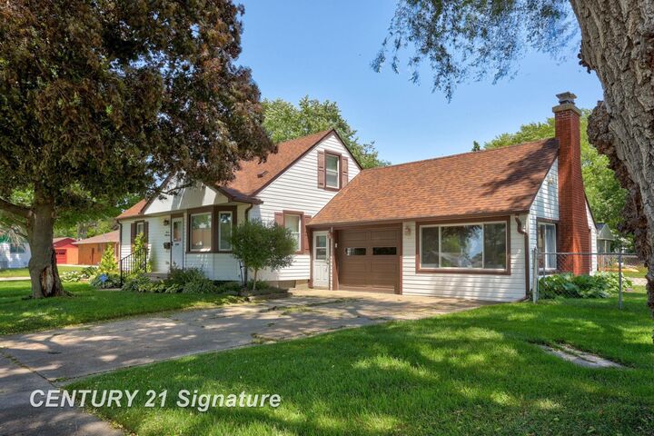Property Photo: 1134 Sutton Street MI 48602