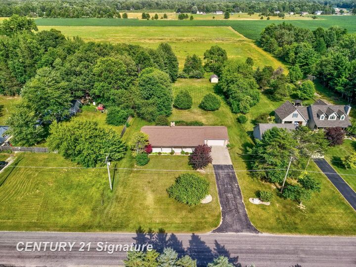 Property Photo: 3725 Trimm Road MI 48609