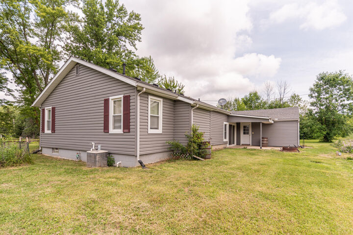 Property Photo:  6637 Hitchingham Road  MI 48197 