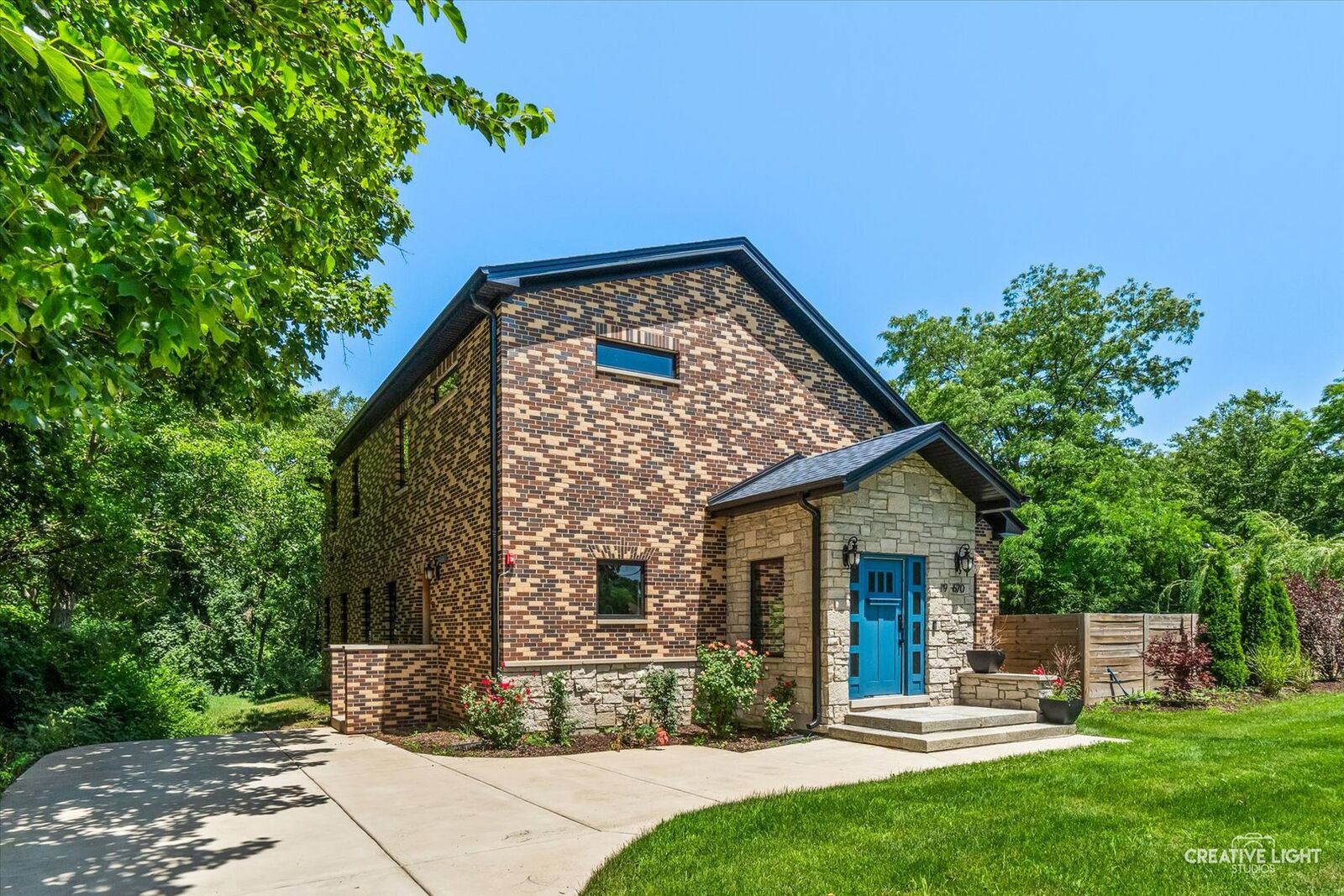 Property Photo:  19W676 99th Street  IL 60439 