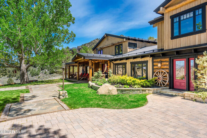 Property Photo:  716 Aspen Spring Ranch Road  CA 93546 