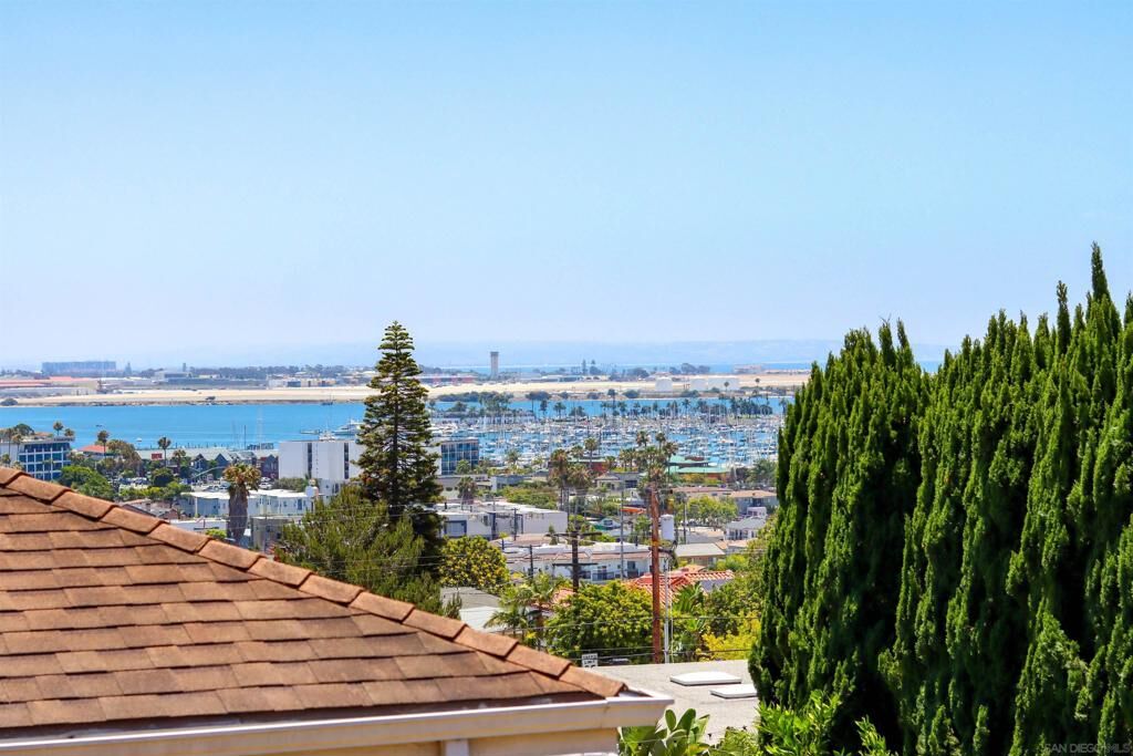Property Photo: 3449 Macaulay St CA 92106