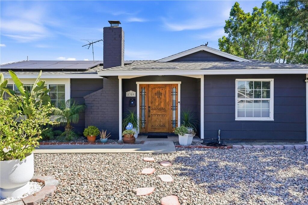 Property Photo: 8359 San Clemente Way CA 90620