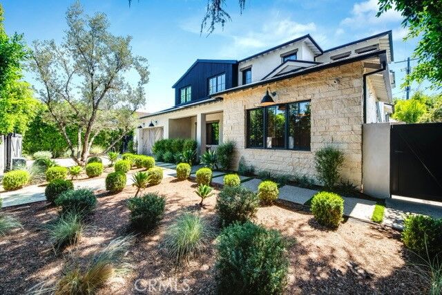 Property Photo:  5150 Beeman Avenue  CA 91607 