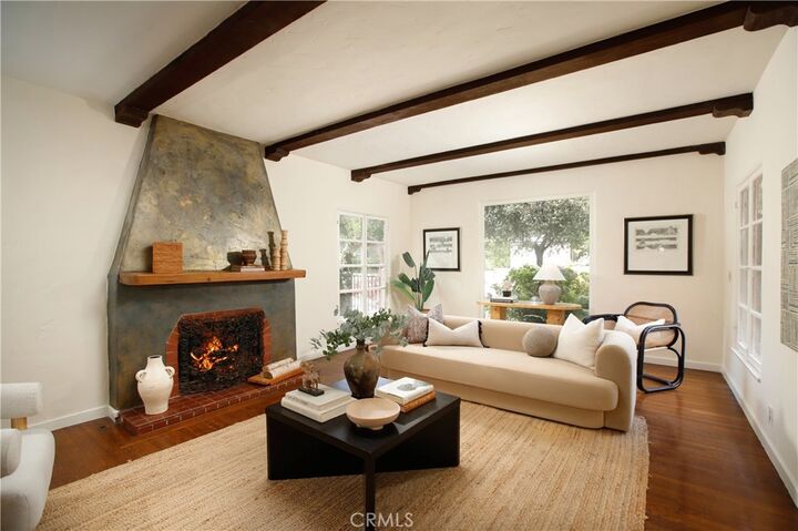 Property Photo:  940 E Stocker  CA 91207 