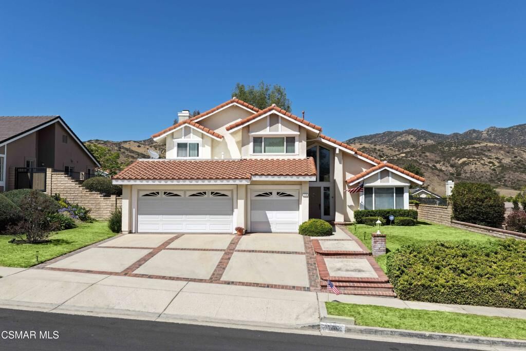 Property Photo: 3188 N Geronimo Avenue CA 93063