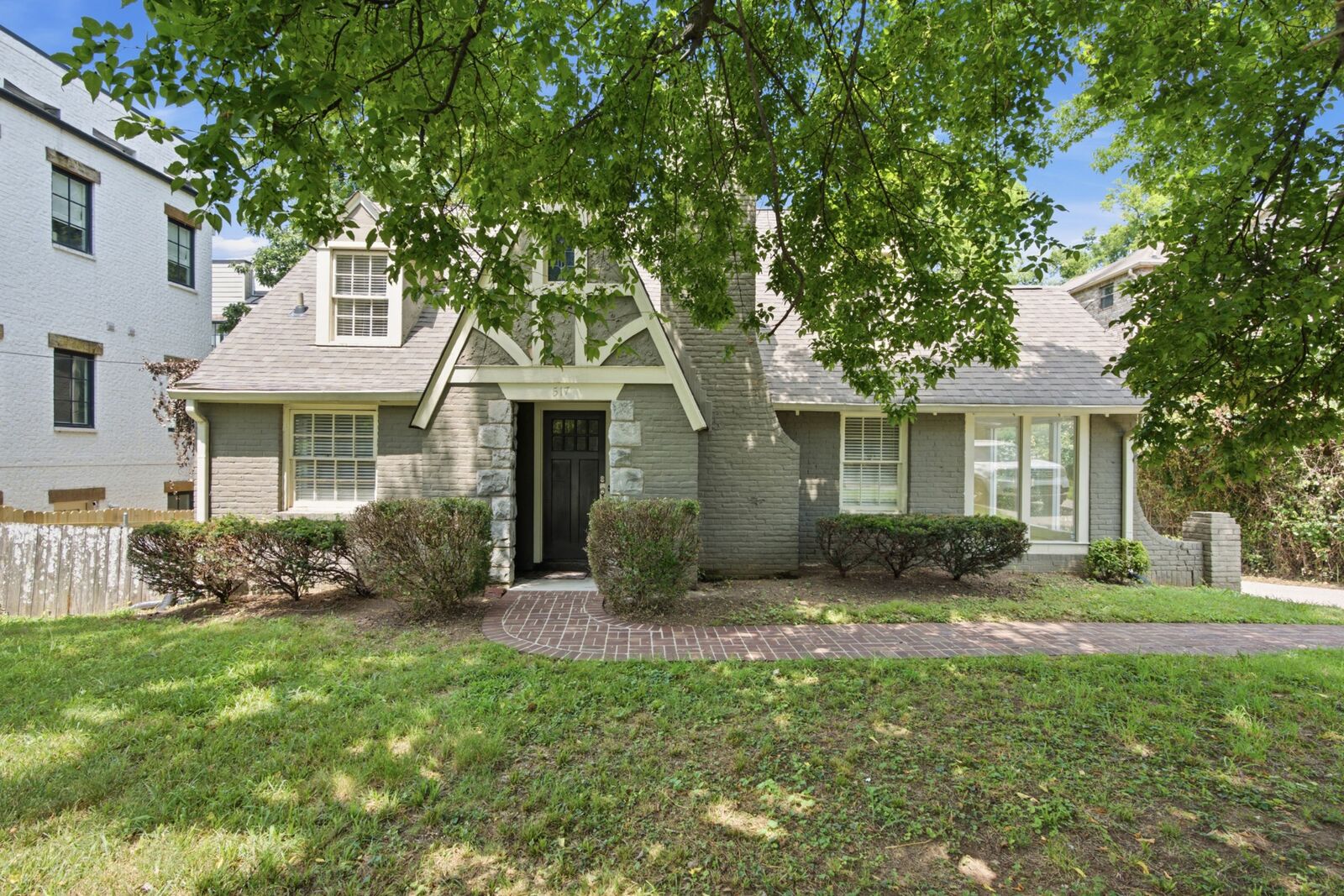 Property Photo: 517 Chesterfield Ave TN 37212