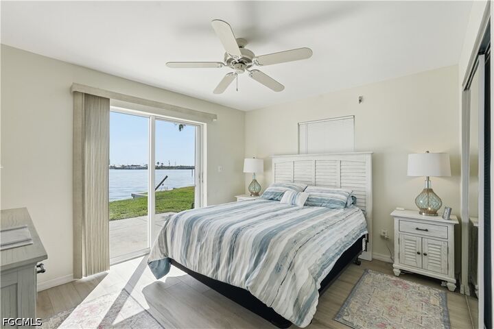 Property Photo:  2498 Bayshore Drive  FL 33993 