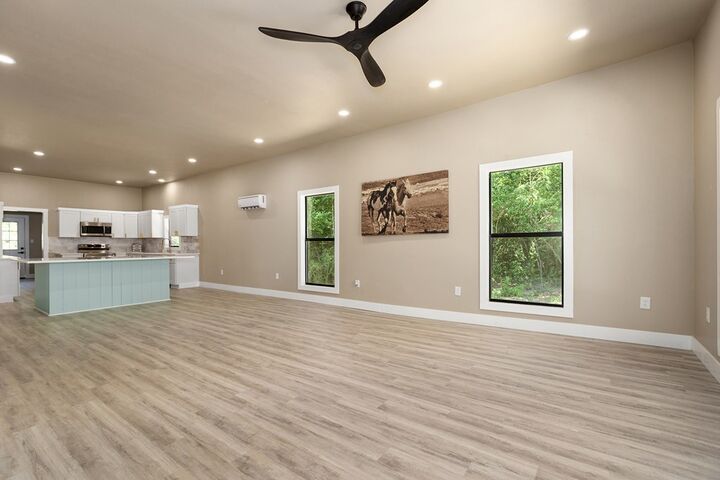 Property Photo:  448 Commerce  TX 75925 