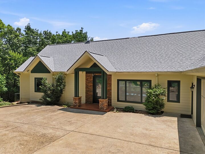 Property Photo:  714 Clearview Drive  GA 30175 