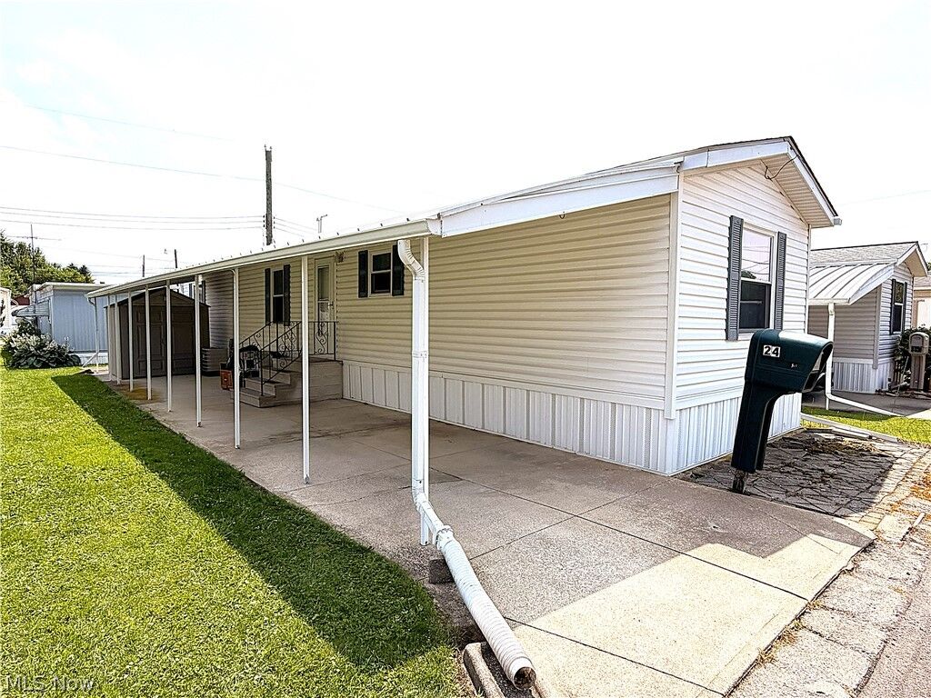 Property Photo:  701 N Main Street 24  OH 44090 