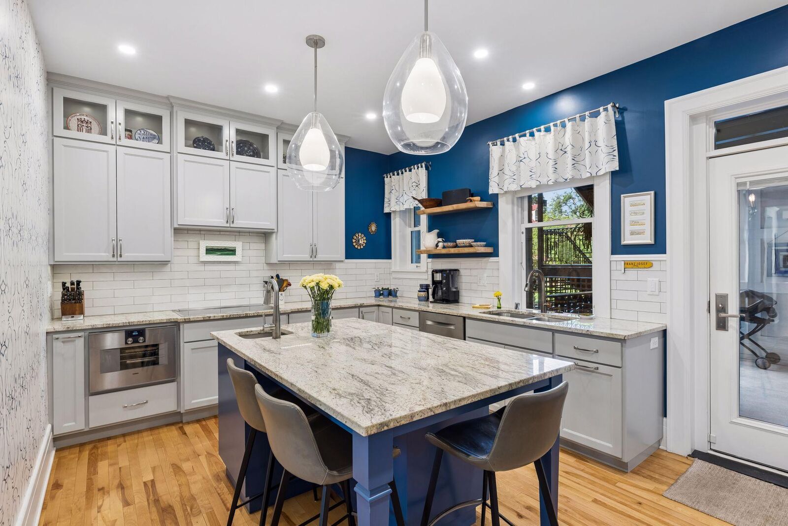 Property Photo: 436 Portland Avenue 9 MN 55102