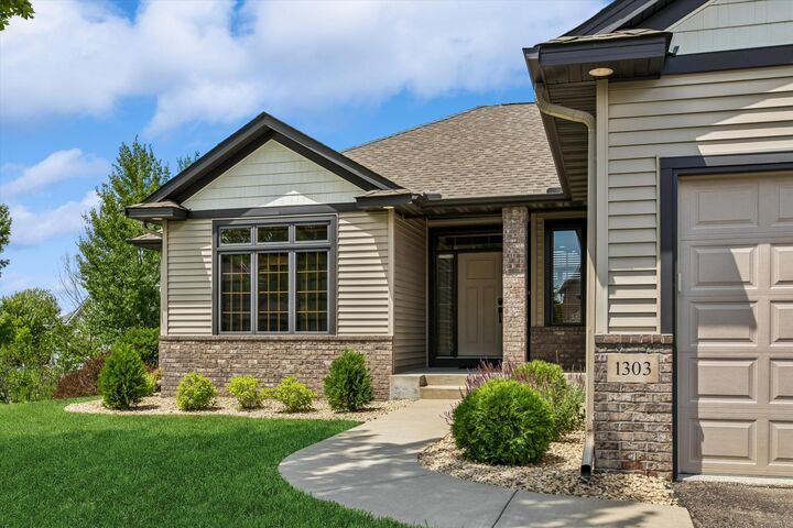 Property Photo: 1303 Bellavista Circle MN 55313
