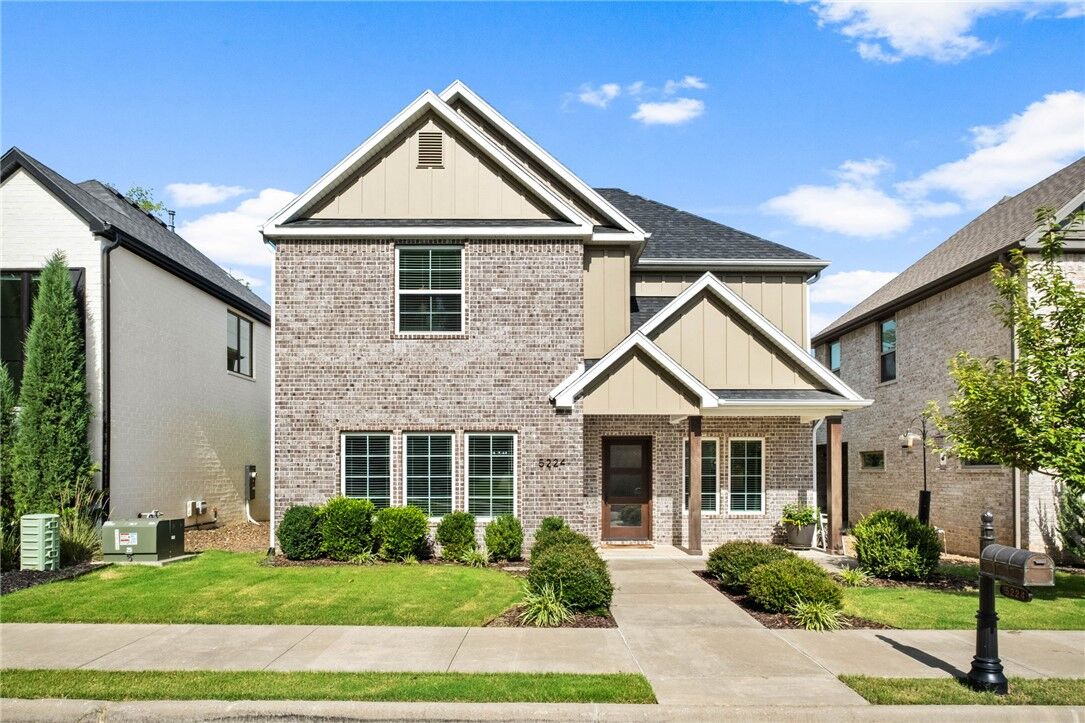 Property Photo:  5224 S Brookmere Street  AR 72758 