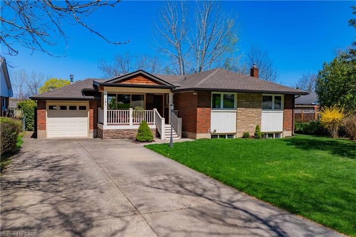 181 Woodside Drive — photo 1