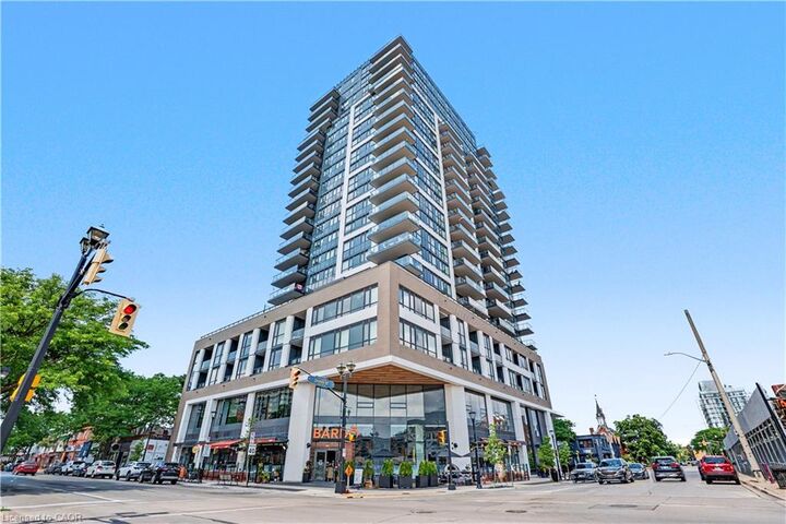 2007 James Street 801 — photo 1