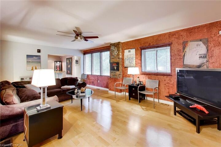 Property Photo: 196 Grant Avenue ON L8N 2Y2