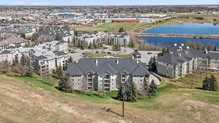 Property Photo: 5500 Somervale Court SW 5301 AB T2Y 4M1