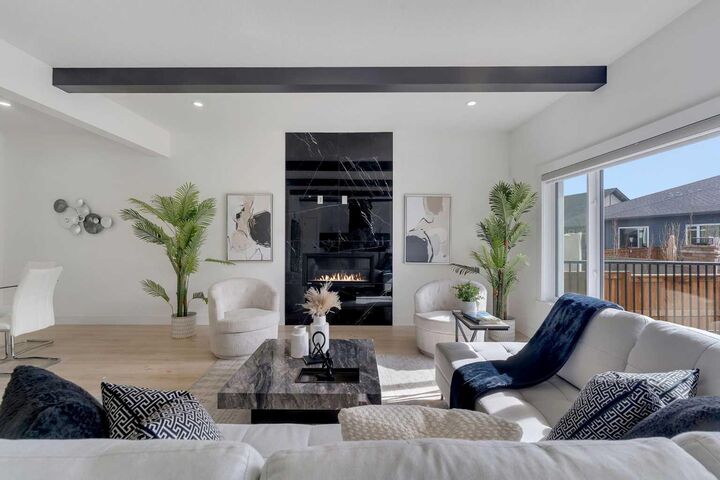 247 Coopers Cove SW — photo 1