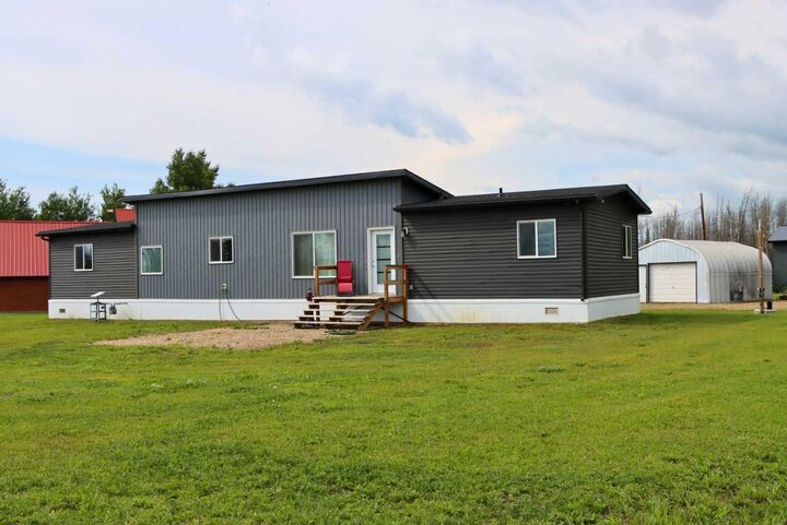 71127 Range Road 234 111 — photo 1