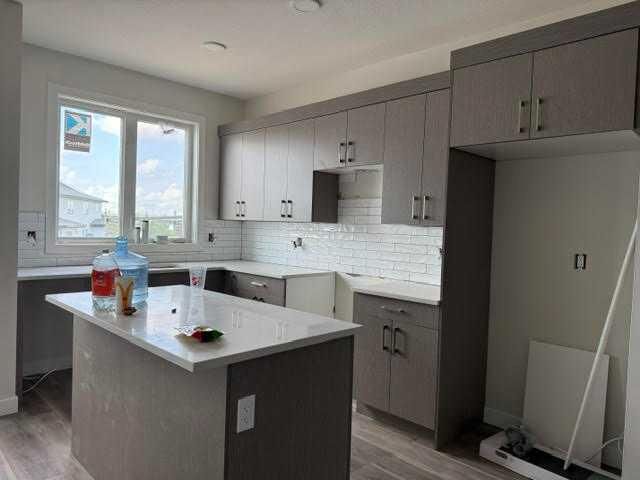 Property Photo: 12 Memorial Parkway AB T4E 3B7