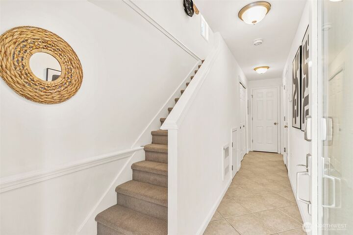 Property Photo: 158 15th Avenue B WA 98122