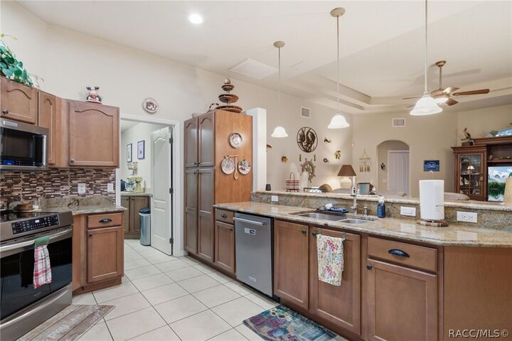 Property Photo: 4 Milbark Drive FL 34446