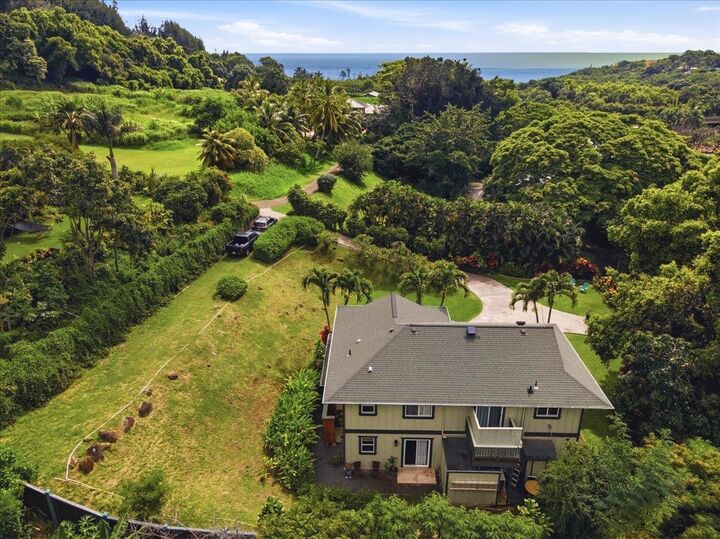 Property Photo:  140 River Rd  HI 96793 