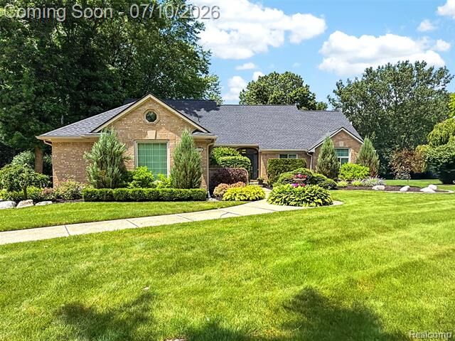 Property Photo:  6713 Aurora Drive  MI 48098 