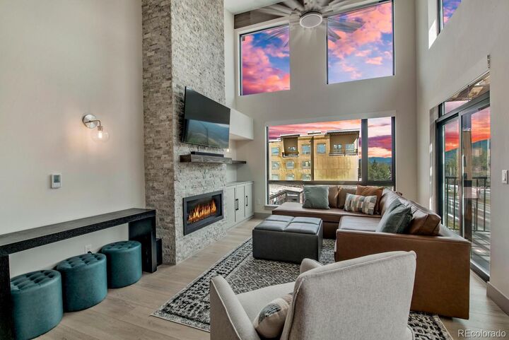 Property Photo: 37 W 4th Street 301E CO 80498