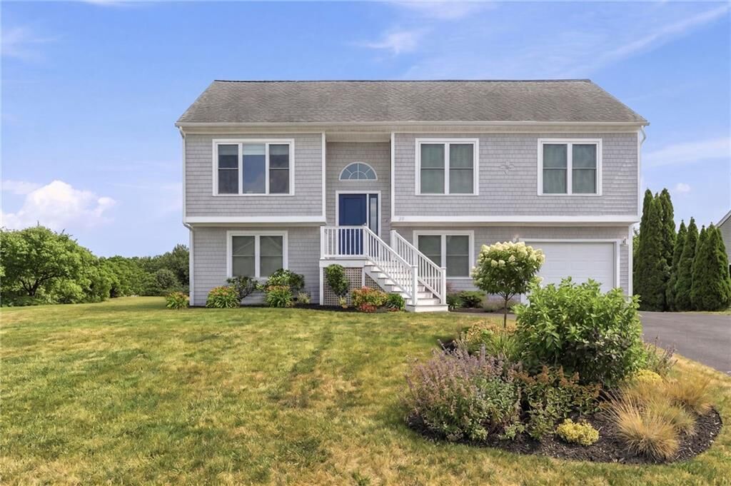Property Photo:  39 Hope Lane  RI 02882 