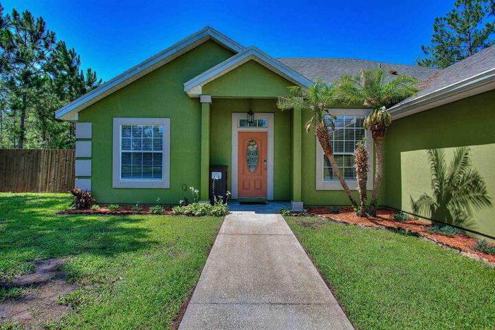 Property Photo: 341 Crystal Lake Dr FL 32084