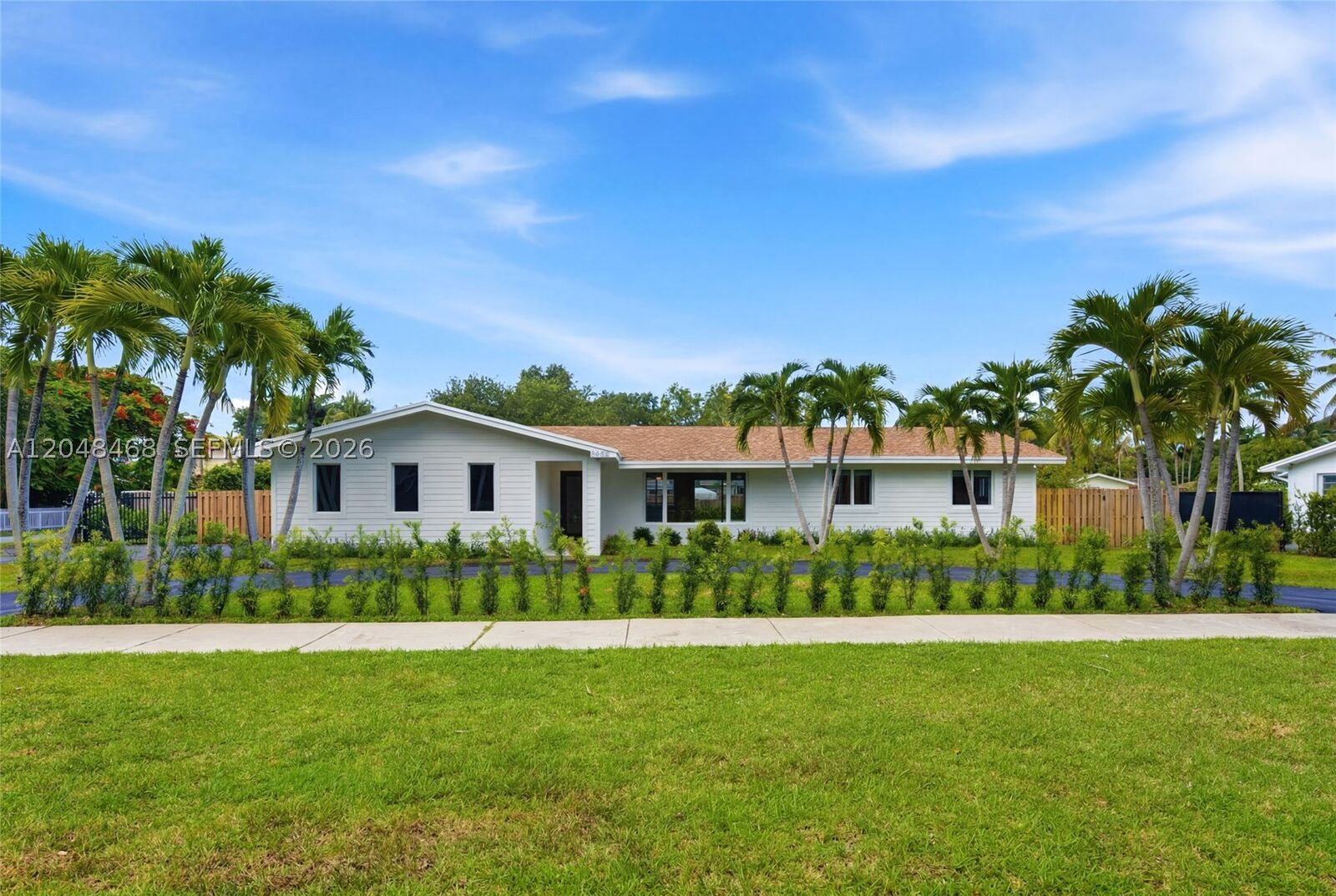 Property Photo:  7600 SW 168th St  FL 33157 