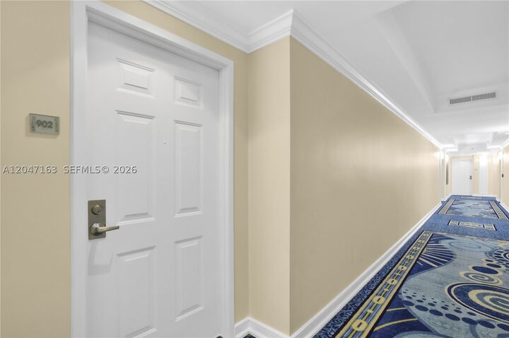 Property Photo:  1819 SE 17th St 902  FL 33316 