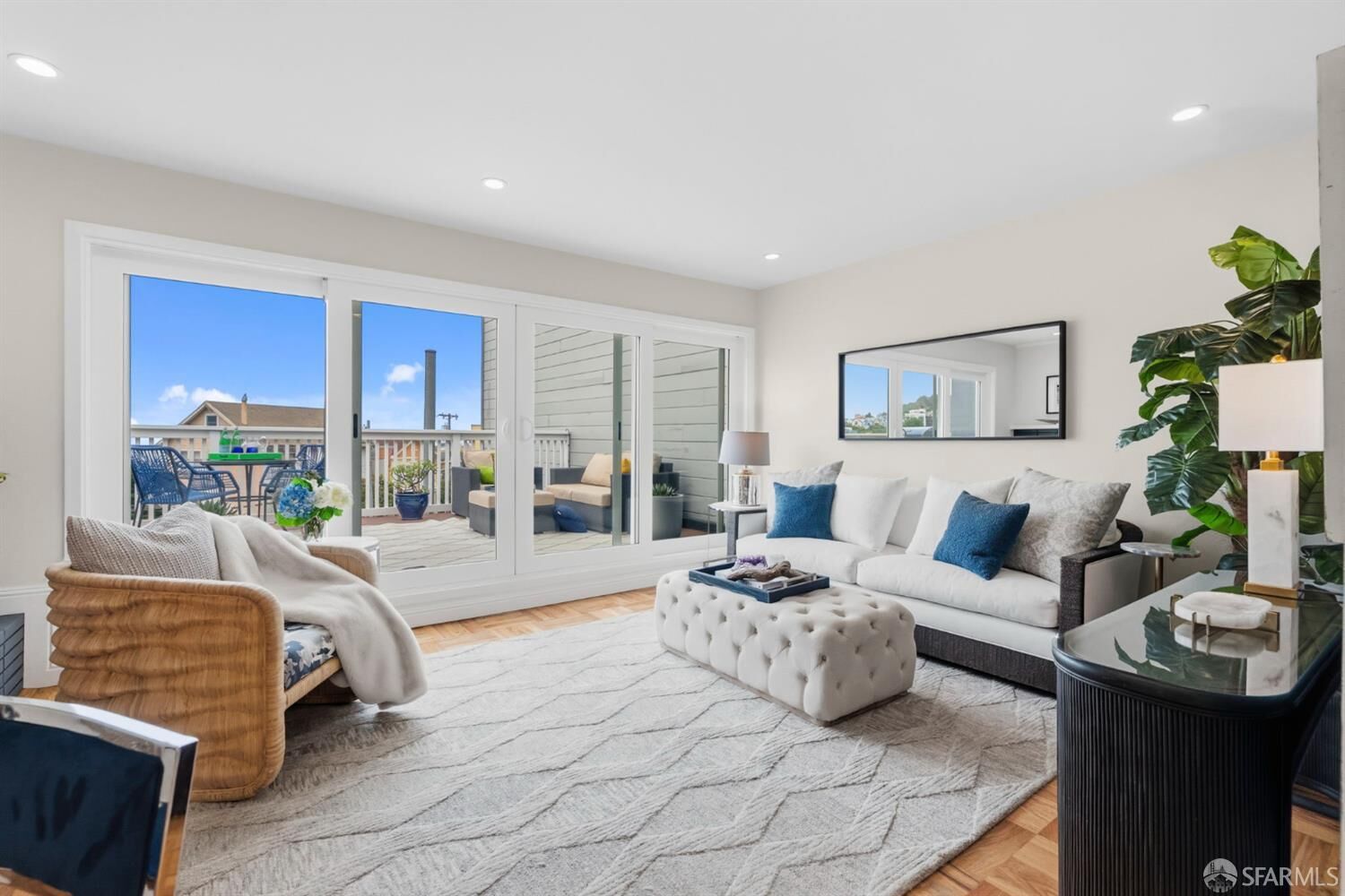 Property Photo: 3258 Market Street 4 CA 94131