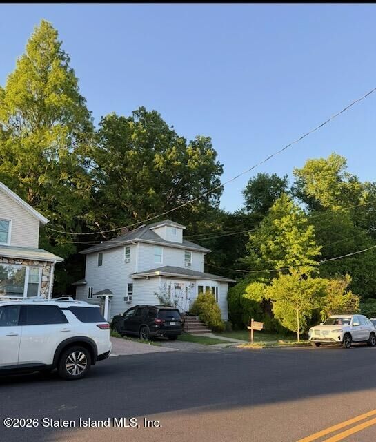 Property Photo: 447 Englewood Avenue NY 10309