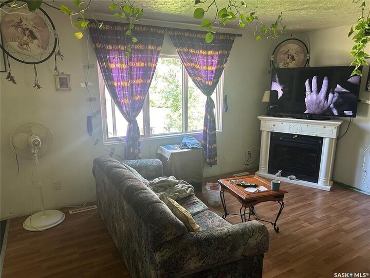Property Photo: 683 Athol Street SK S4T 3B1