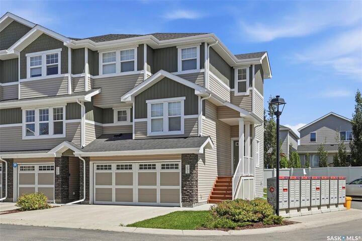 Property Photo:  1220 Pringle Way 231  SK S7T 1C9 