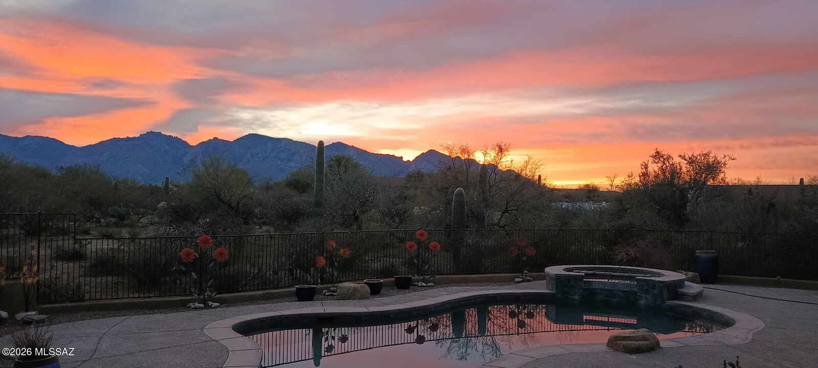 Property Photo:  12720 N Coyote Crossing Trail  AZ 85755 