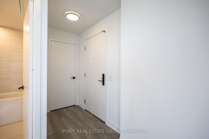 285 Dufferin Street 1508 — photo 1