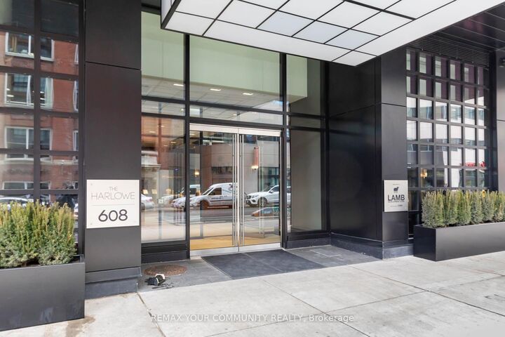 Property Photo:  608 Richmond Street W 803  ON M5V 0N9 